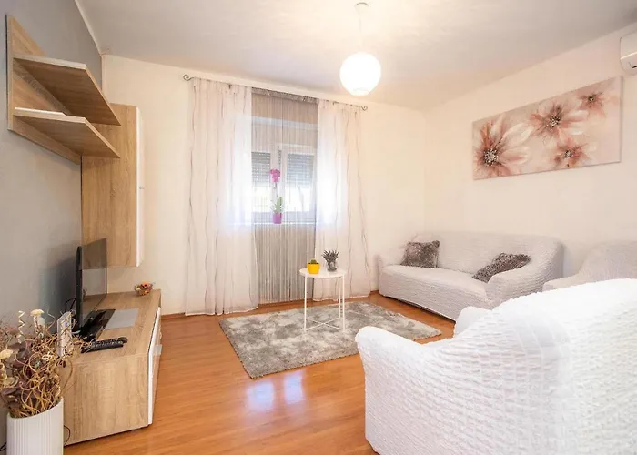 Holiday home Petra Pridraga Zadar