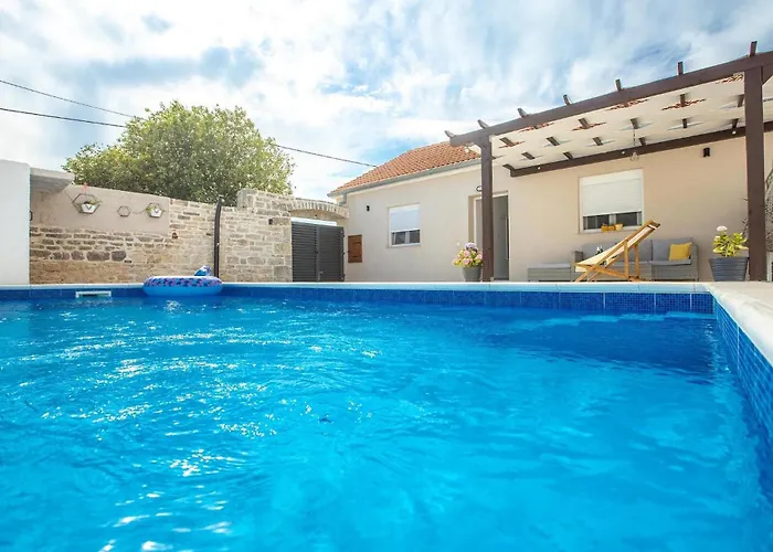 Petra Pridraga Holiday home