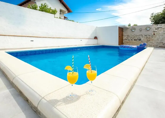 Petra Pridraga Holiday home